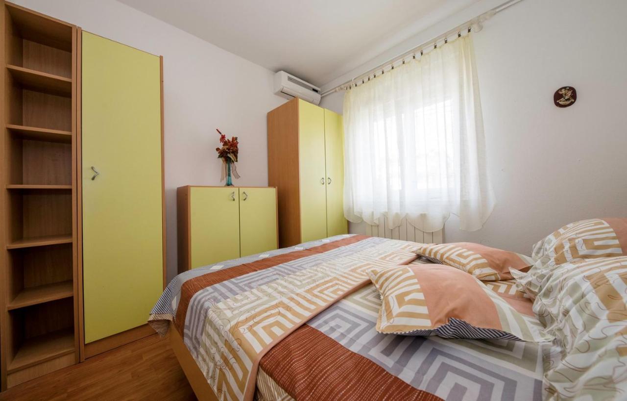 Apartment Dominik 2874 Palit Exterior photo